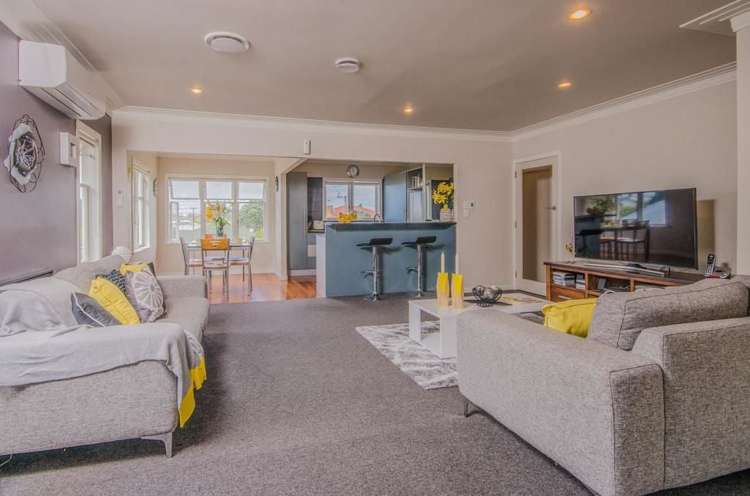 1 Helga Crescent Te Atatu Peninsula_5