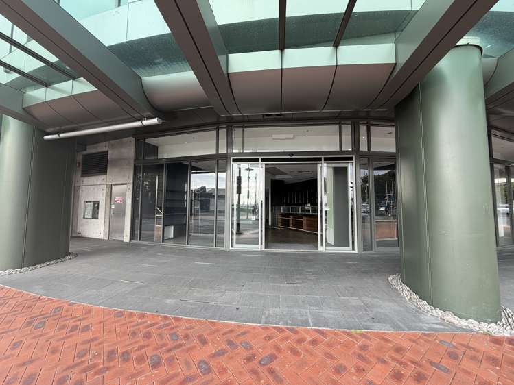 110 Customs Street West Auckland Central_11