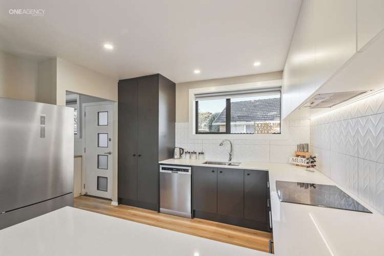 8 Springmead Place Hornby_14