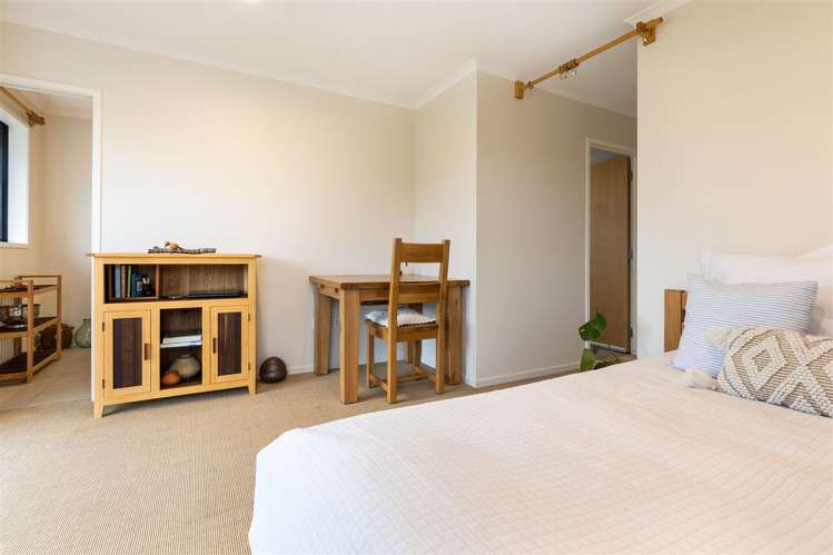 7 Dakota Place Burleigh_17