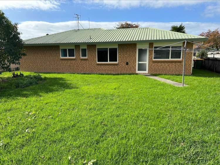 32 Highfields Drive 11545_10
