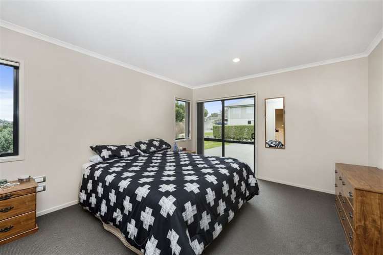 2 Flight Valley Way Welcome Bay_8