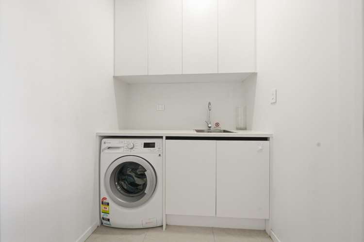 9/90 Picasso Drive West Harbour_16