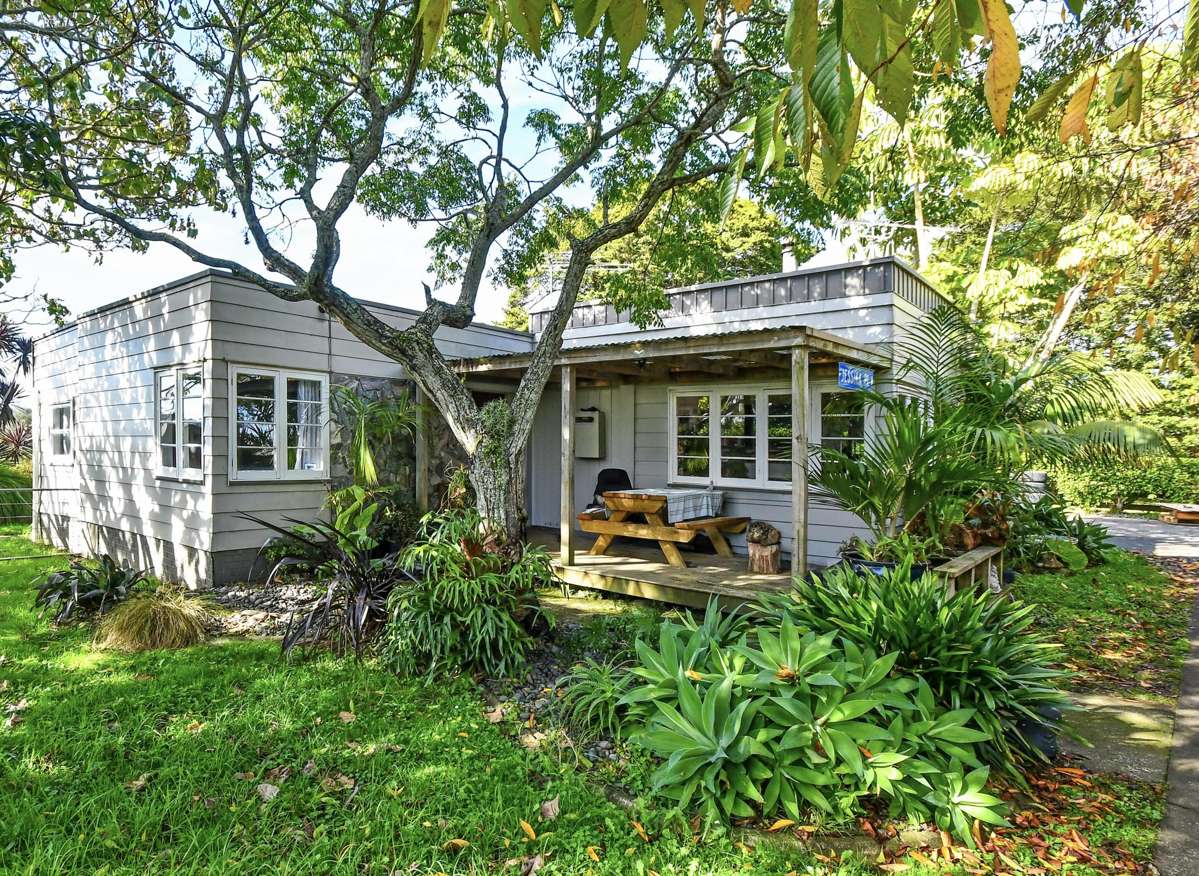 1577 Great South Road_0