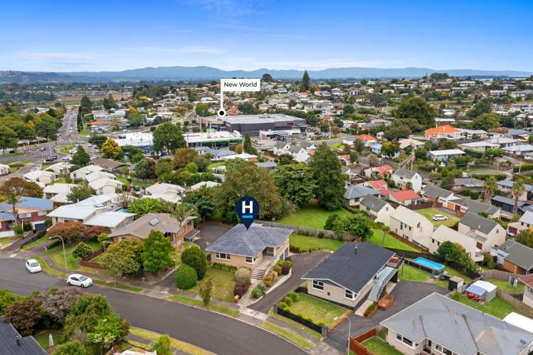 21 Grosmont Terrace Brookfield_21