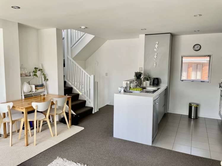 4/12 Agra Crescent 11509_2