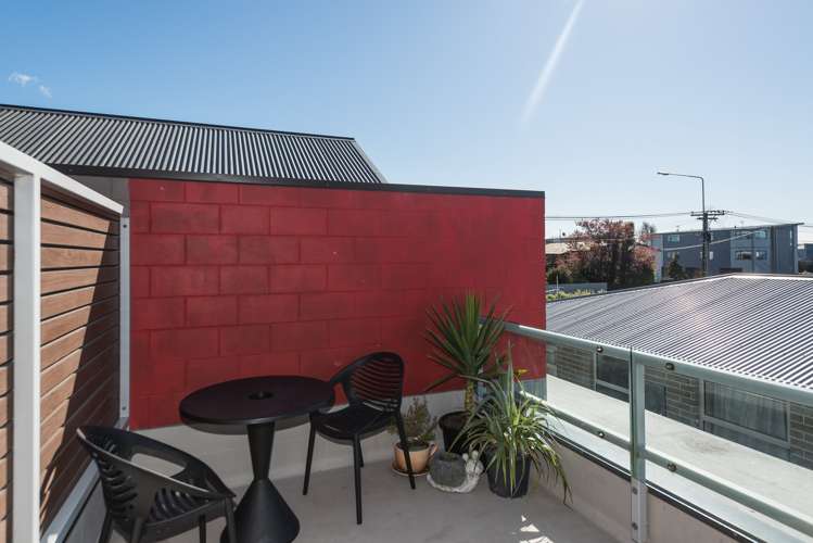 2/450 Barbadoes Street Edgeware_2