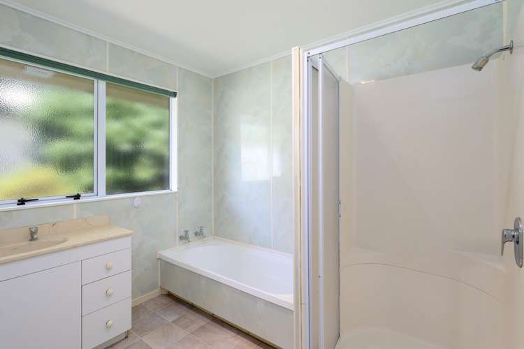 27 Idesia Grove Richmond_12