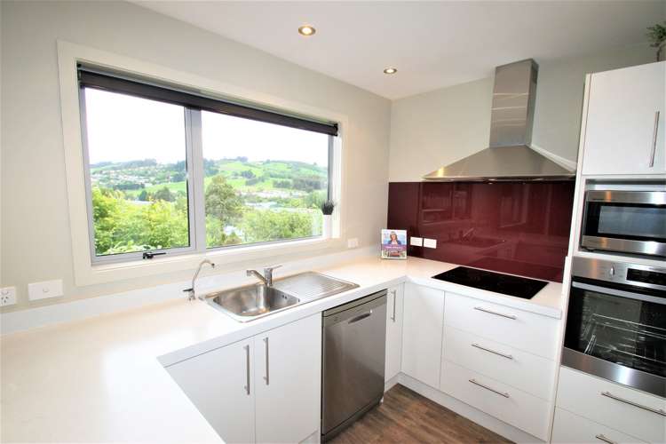 9 Thomson Street Green Island_5