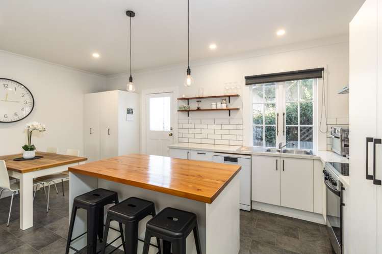 805 Willowpark Road North Hastings_11