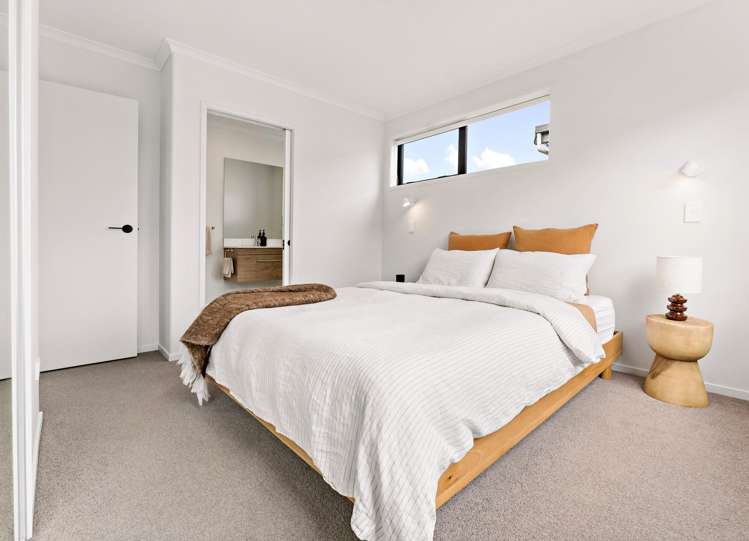 1092A Great North Road Point Chevalier_9