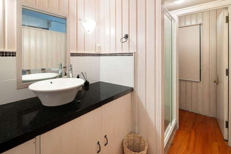 945 River Road Queenwood_19