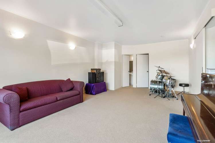 87 Weatherly Road Torbay_13