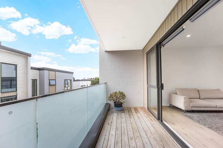 3/26 Long Bay Drive Torbay_13