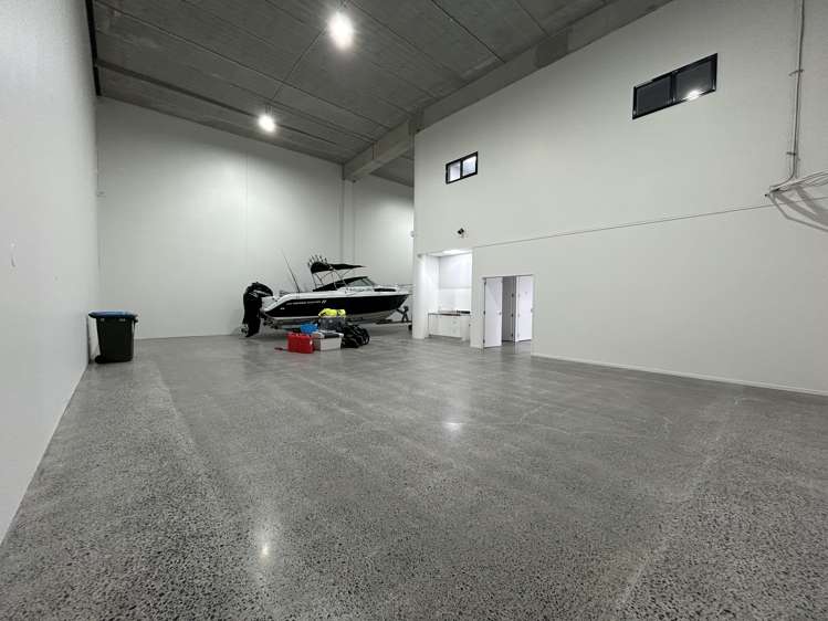 C18/930 Great South Road Penrose_2