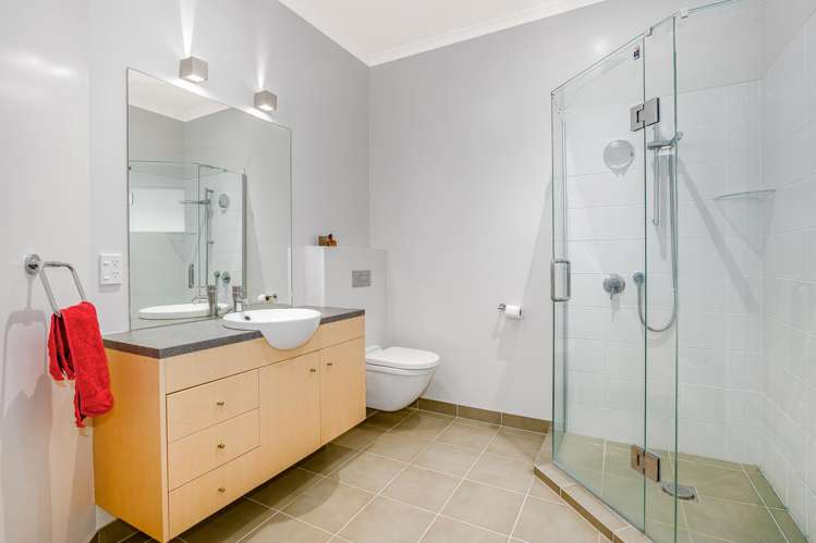 13 Curnow Way Kaiwharawhara_20