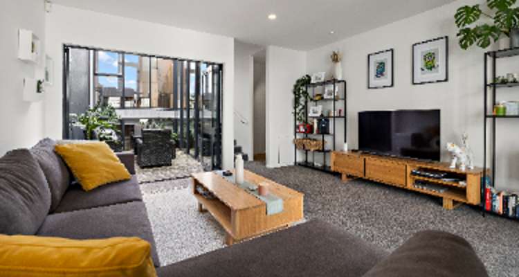 78 Fisher-Point Drive_0