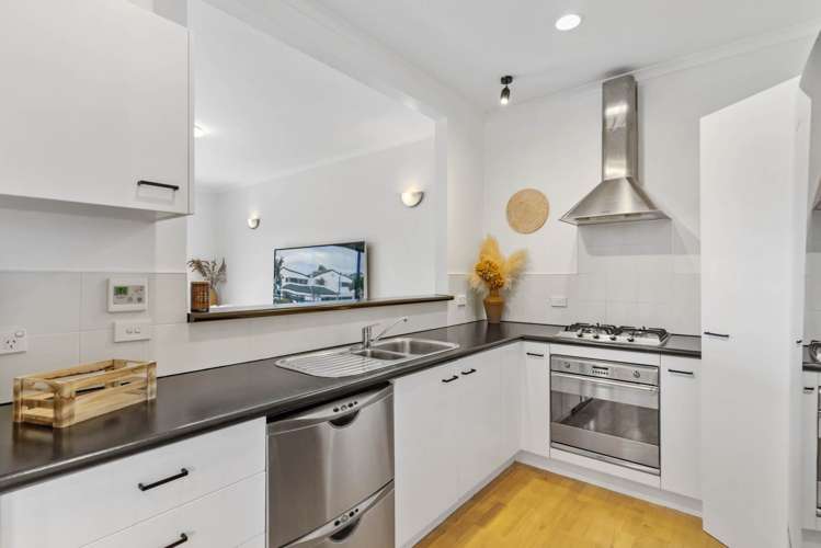 40 Danica Esplanade Te Atatu Peninsula_17