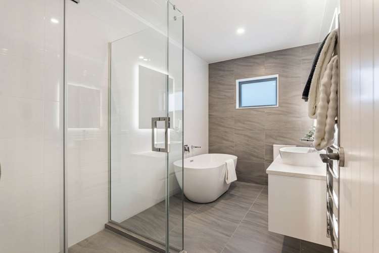 6 Tipu Crescent Milldale_19