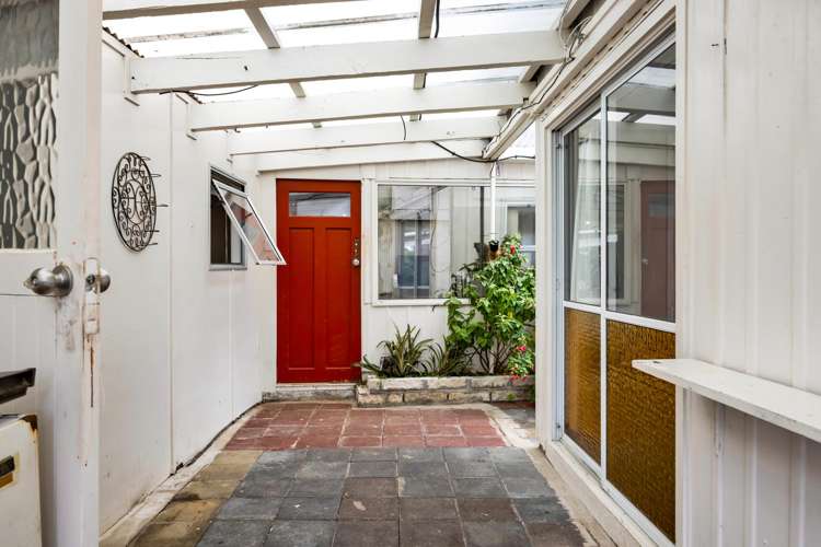 64 Ngamotu Road Spotswood_25