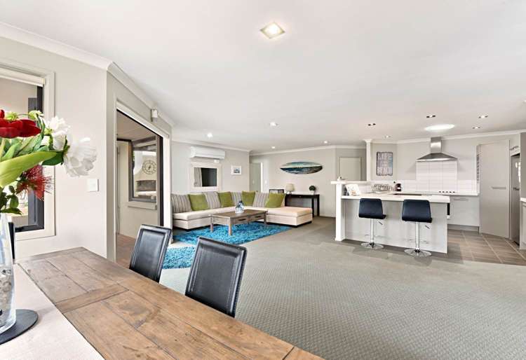 23 Columbia Crescent Beachlands_6