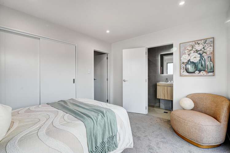 14&16 Woodford Ave_3