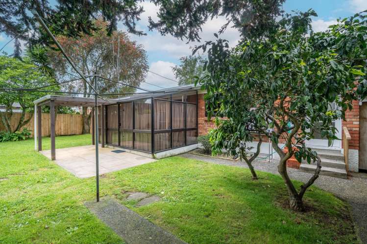 145 Galloway Street Hamilton East_11