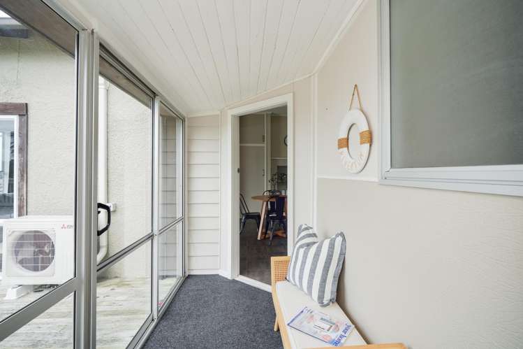 8 Osborne Street Riverton_16