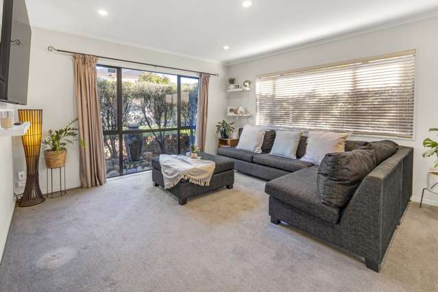 4 Bridgefield Crescent Flat Bush_3