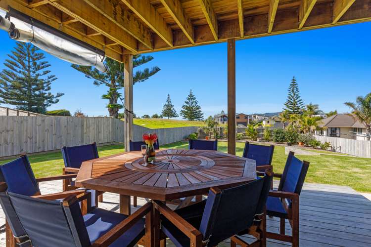 11 Commodores Close Coastlands_16