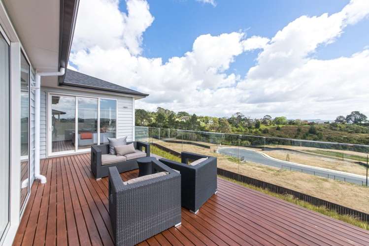 12 Ruth Craig Place Stanmore Bay_8