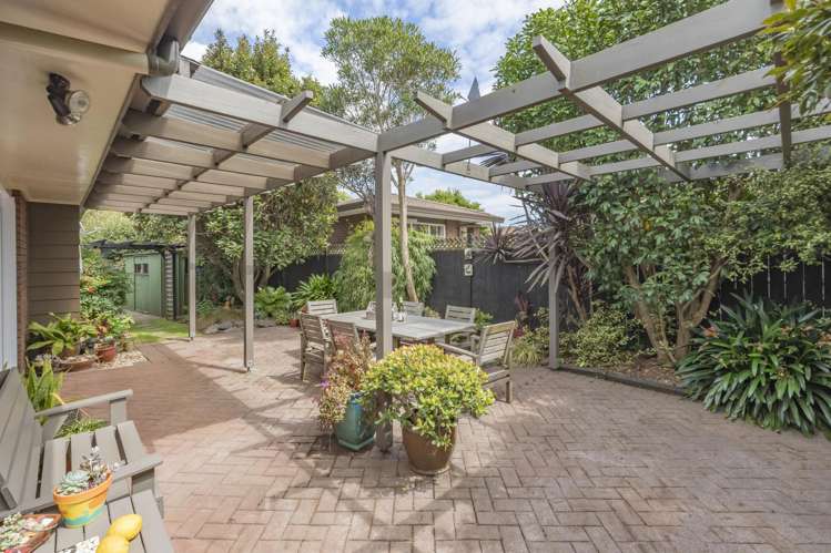 2 Roselawn Lane Pahurehure_21