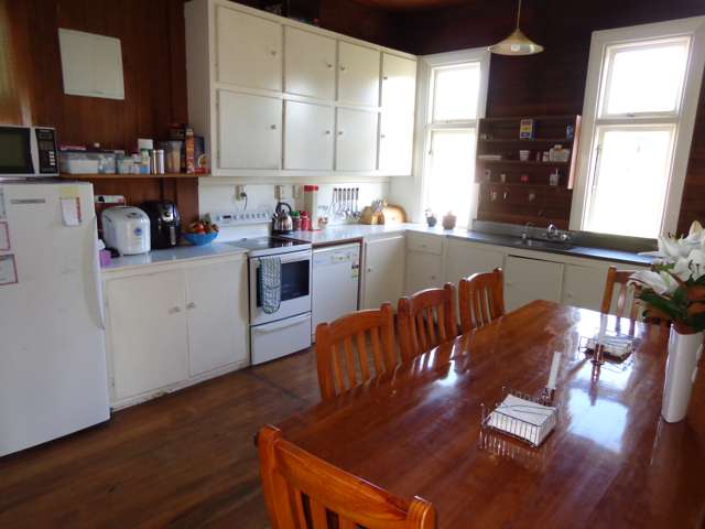 10 King Street Chertsey_4