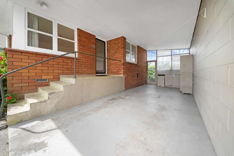 2/62 Great South Road Papakura_11