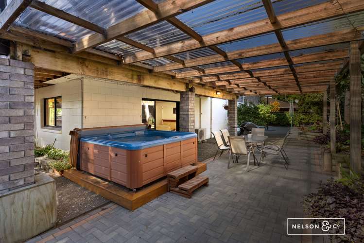 8 Prestwick Place Wattle Downs_18