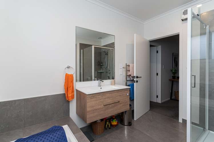 16 Varsity Heights Fitzherbert_24