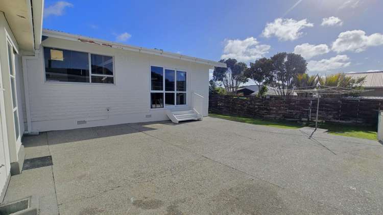 269 Sewell Street Hokitika_14