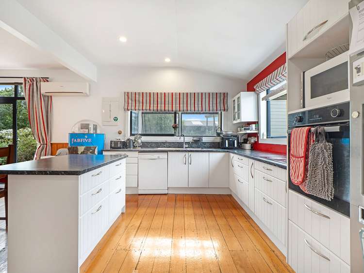 297 lake terrace road Burwood_10