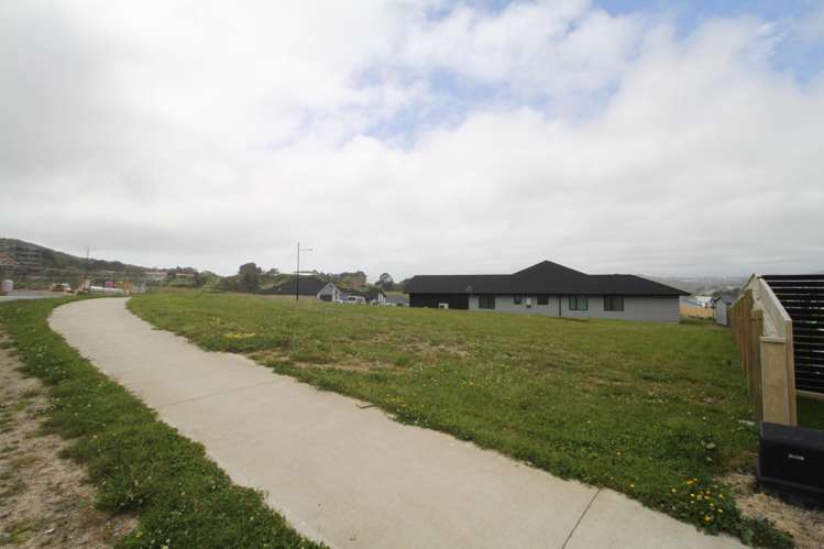 53 Hokioi Drive Porirua_7