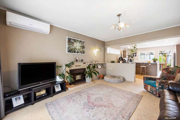 17 Amberley Avenue Te Atatu South_3