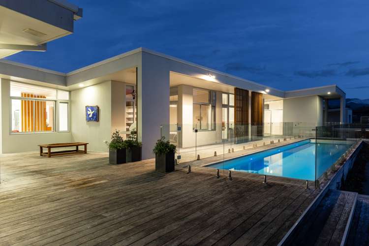 127 Fairbourne Drive Fairhall_13