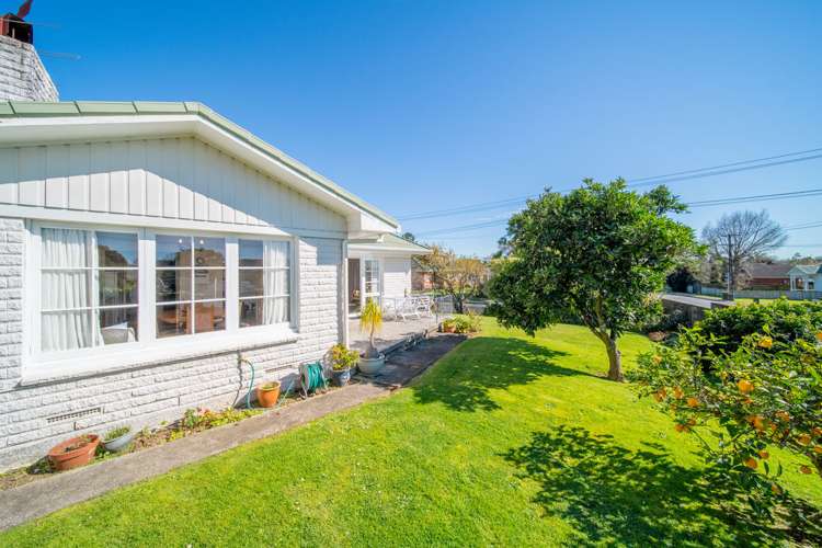 2 Callis Avenue Opaheke_1