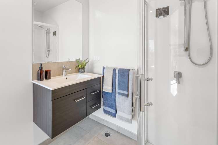 2/129 Brougham Street Addington_23