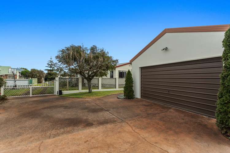 17 The Glebe Coastlands_22