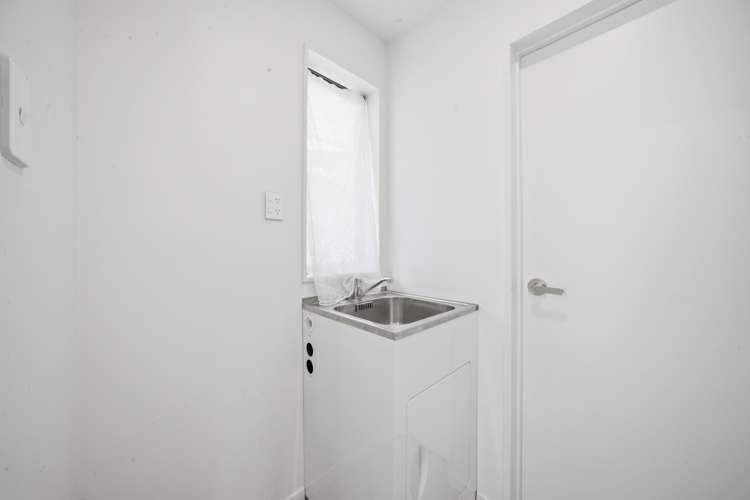 88D Sylvan Crescent Te Atatu South_19