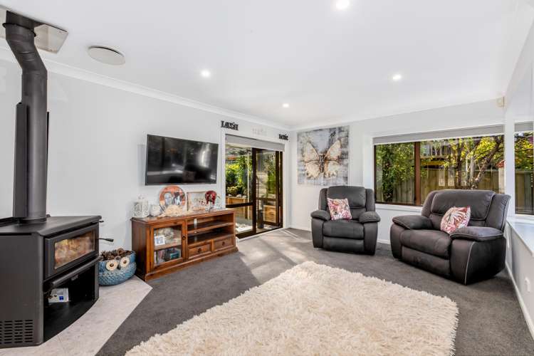 15 King Charles Drive Kingsley Heights_7