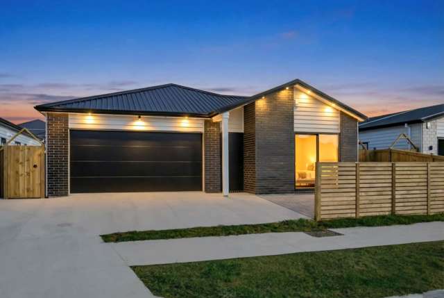 Single Level Living with Seamless Deck Access