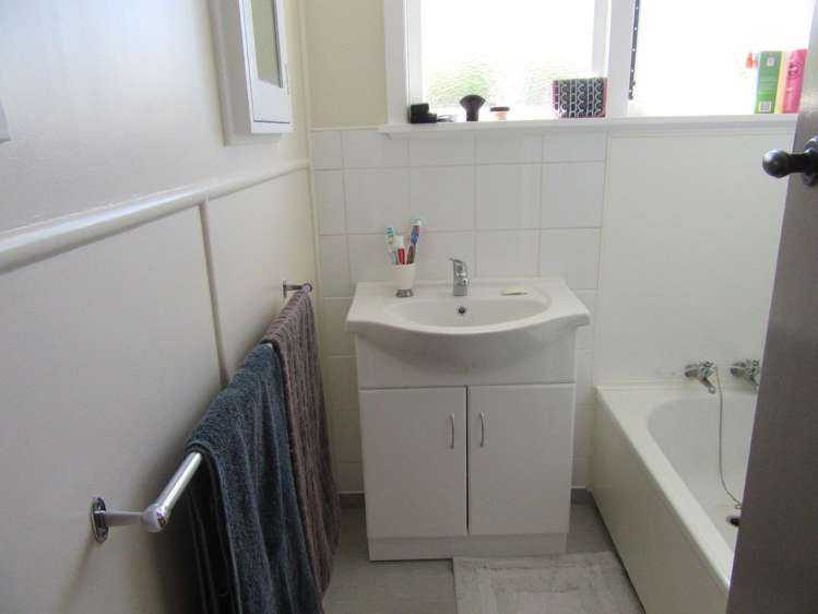 3 Surrey Street Solway_9