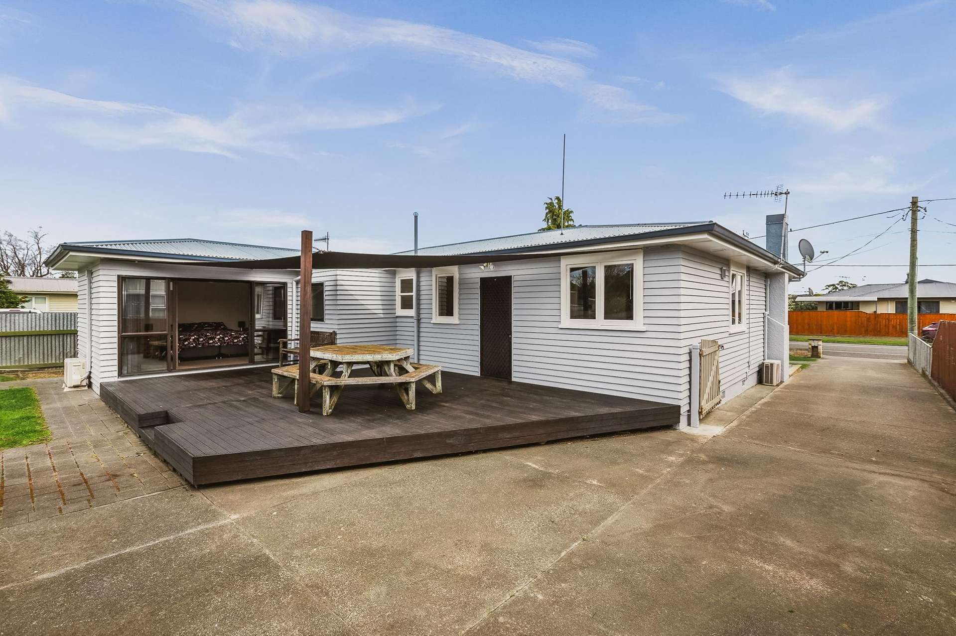 72 Harold Holt Avenue Onekawa_0