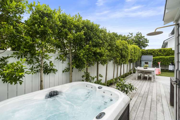 63 Aramoana Avenue Devonport_10